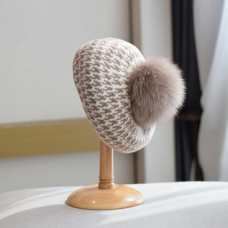 Women's Autumn And Winter Fox Fur Ball Knitted Octagonal Cap