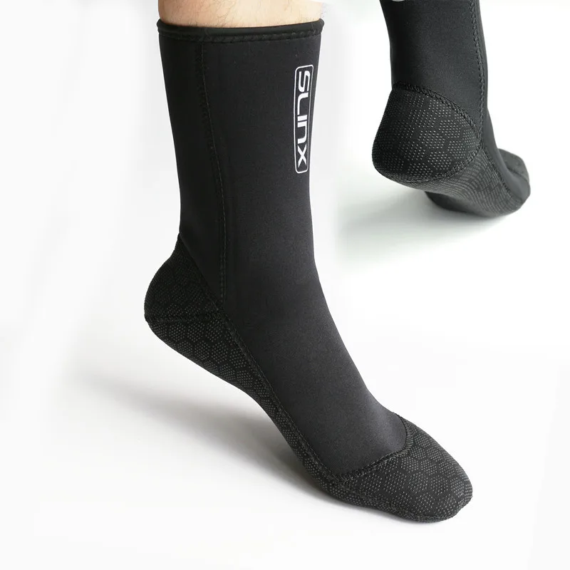 Super elastic non-slip diving socks