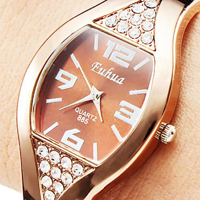 Diamond ladies bracelet watch