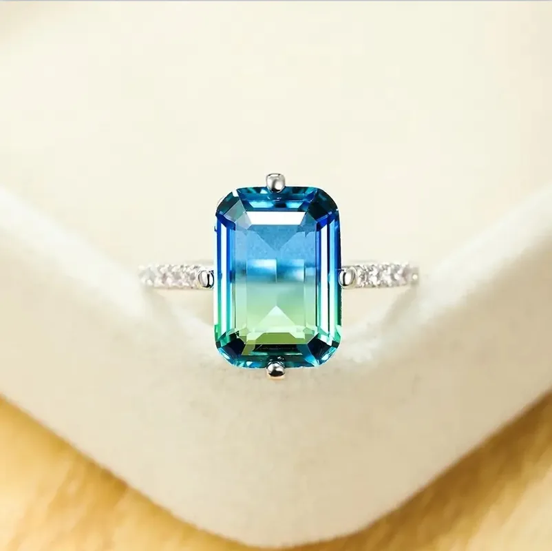 Womens Luxurious Blue Rectangular Ring