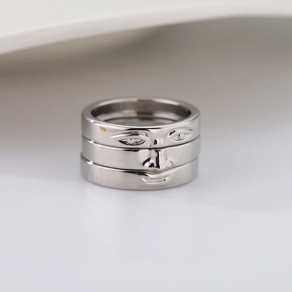 New Niche Design Touching Face Ring