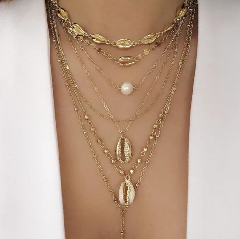 Alloy shell sequin necklace