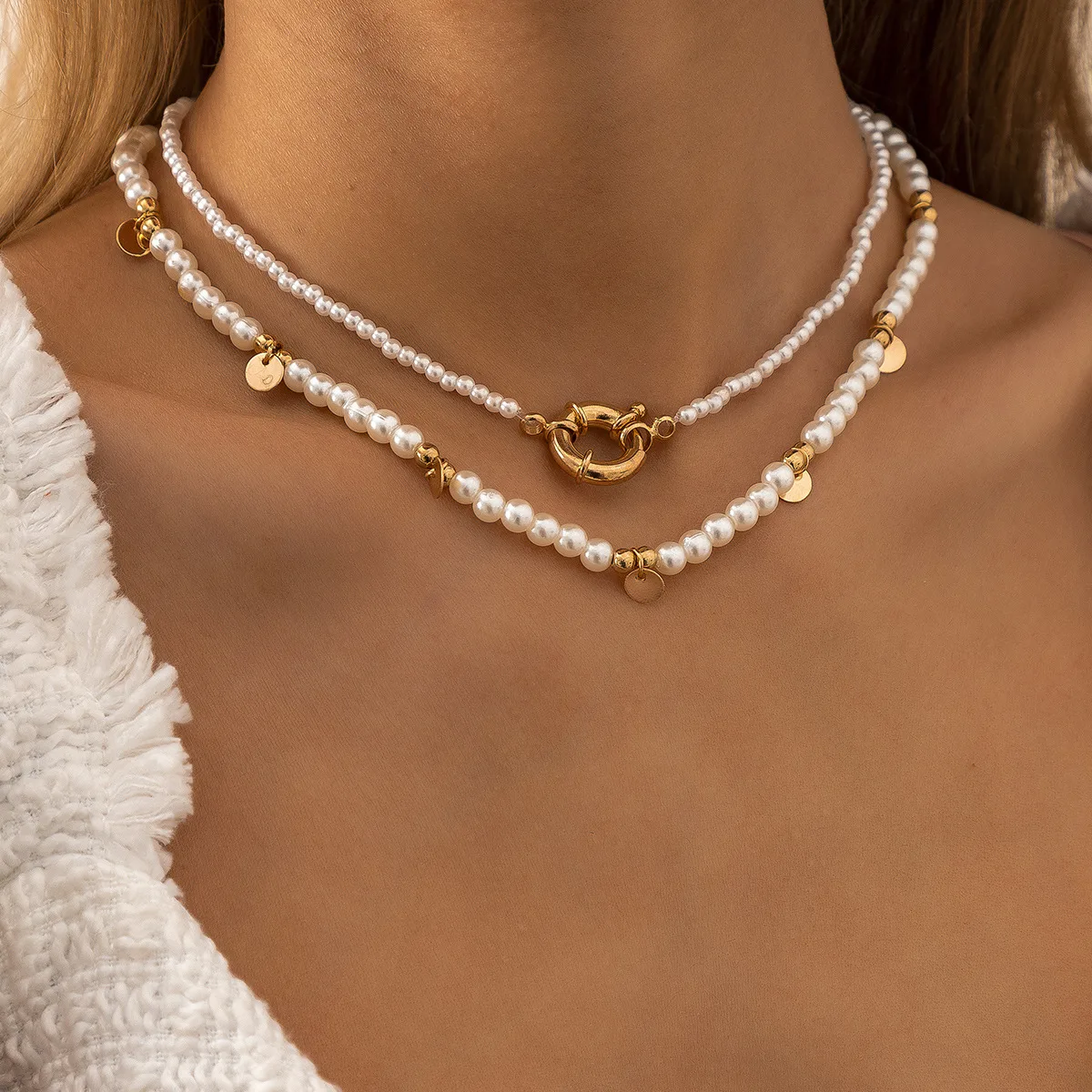 Women's Temperament Business Pearl Snap Suit Necklace