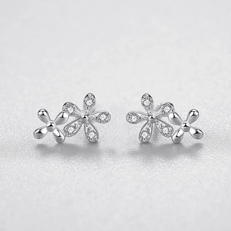 S925 Sterling Silver Diamond Small Daisy Stud Earrings