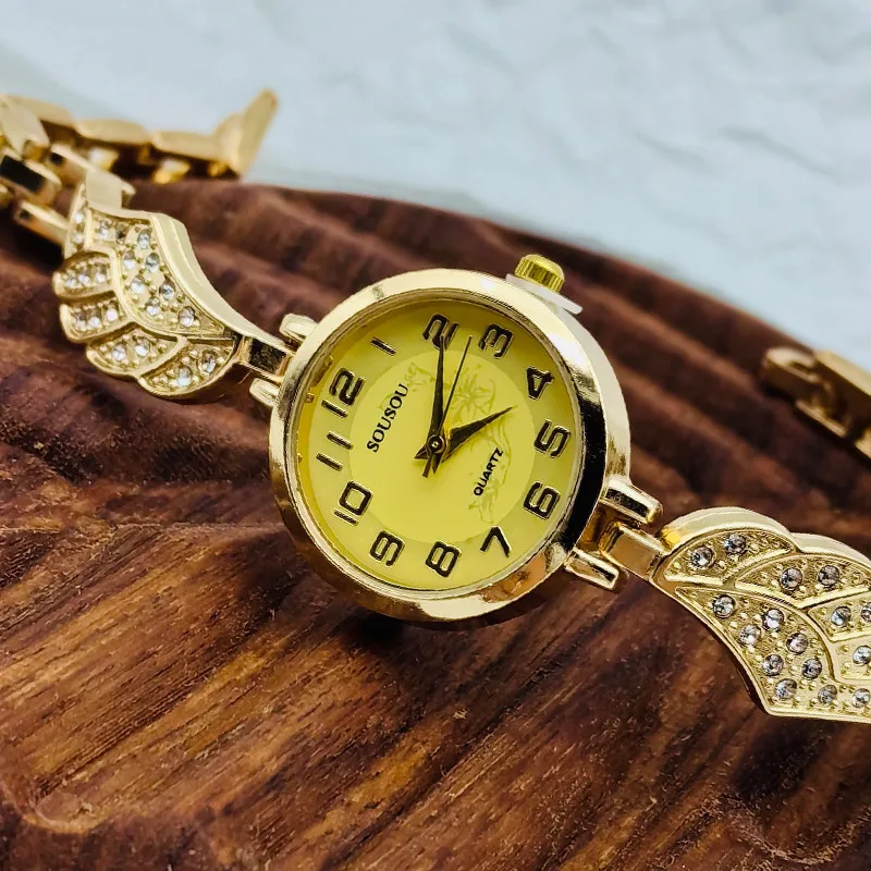 Fashionable Elegant Women's Watch