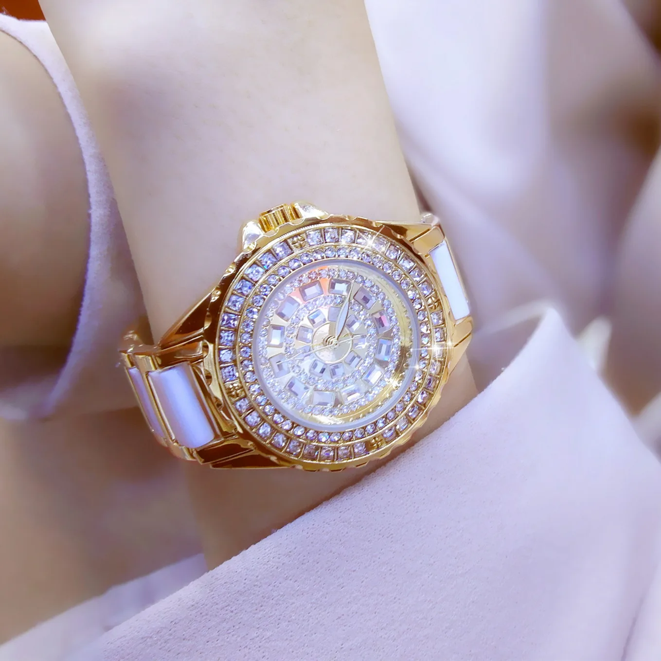 Fashion Full Of Diamond Women Watch Bracelet Full Of Diamond Women