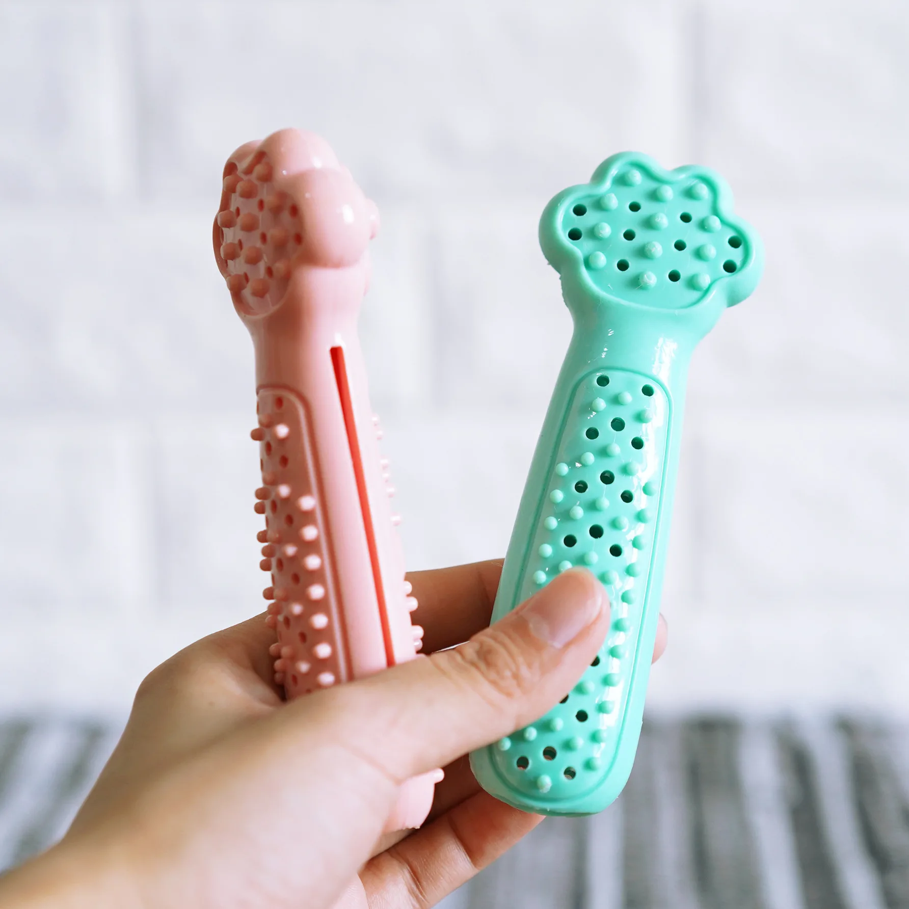 Toy Fish Cat Dog Toothbrush Teeth Cleaning Biting