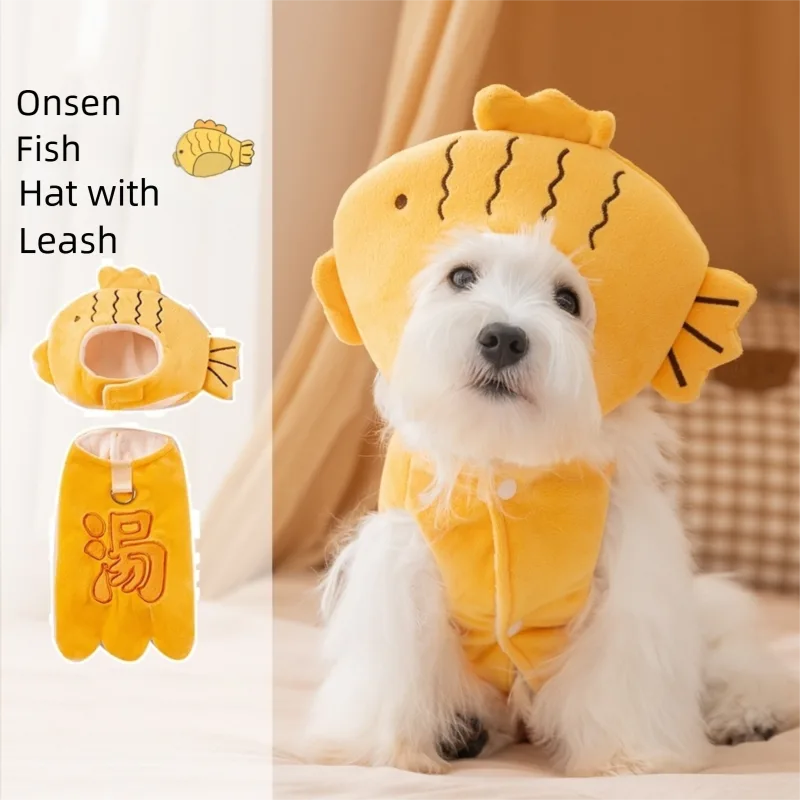 In Autumn And Winter, The Dog Is Funny. The Hot Spring Fish Wears A Hat And A Vest, Transforming Into A Teddy Cotton-padded Suit For Pet Dogs