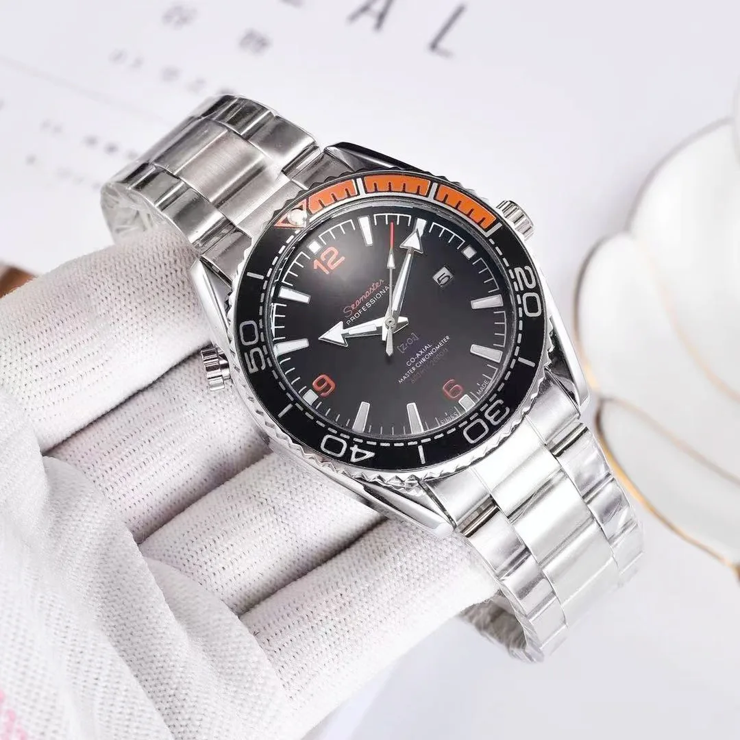Fashion Temperament Trend Men's Business Casual 3-pin Quartz Watch