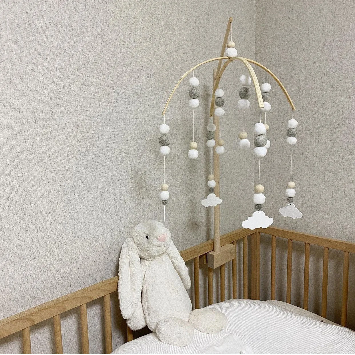 Baby Beech Bed Stand Hanging Rotary Bell