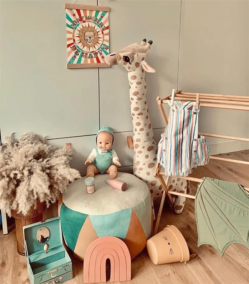 Creative Christmas Gift Of Cuddly Stuffed Animals
